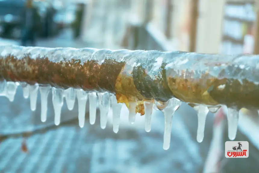 علت ترکیدن لوله آب
