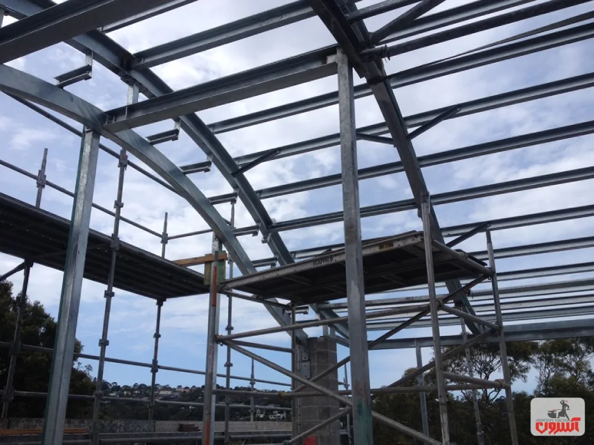 تفاوت سازه بتنی و فولادی