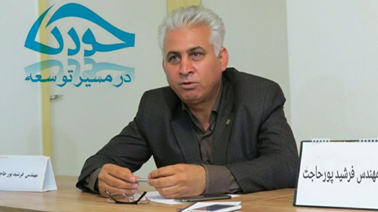 تصویر فرشید پورحاجت دبیر کانون انبوه‌سازان