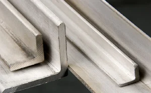 نبشی استیل آلیاژ 304 ابعاد 20-20